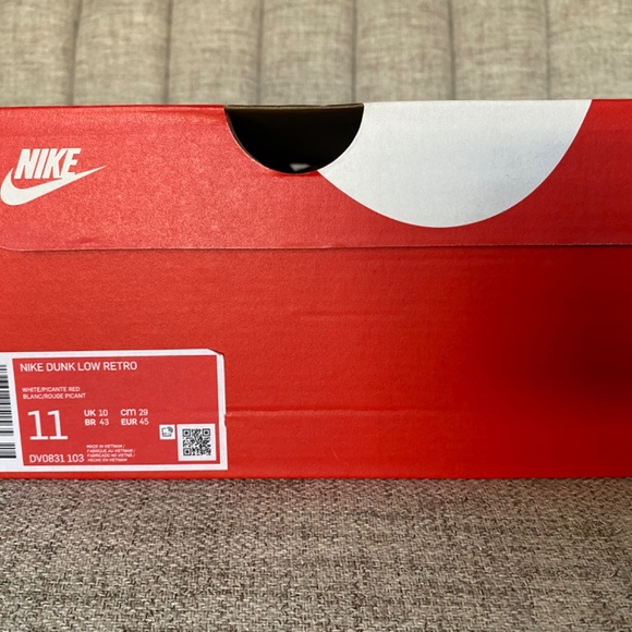 Nike dunk low retro size 11, new, unused - Picture 7 of 8
